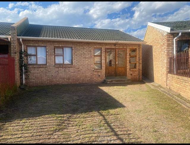 3 BEDROOM HOUSE FOR SALE IN WESTBOURNE